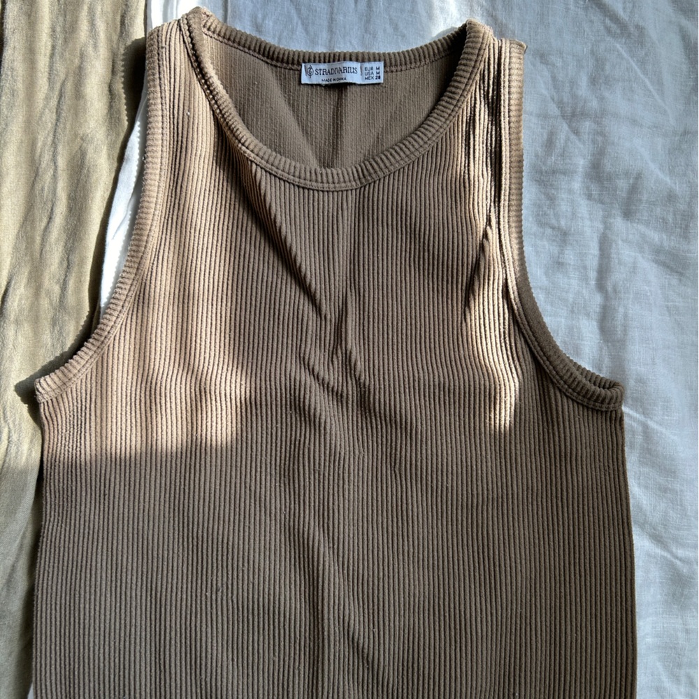 Stradivarius Stretcht Tan Tank Top